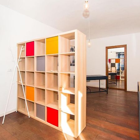 Colorful Statuto Square Design Apart Apartment Turin Exterior photo