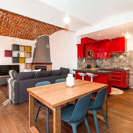 Colorful Statuto Square Design Apart Apartment Turin Exterior photo
