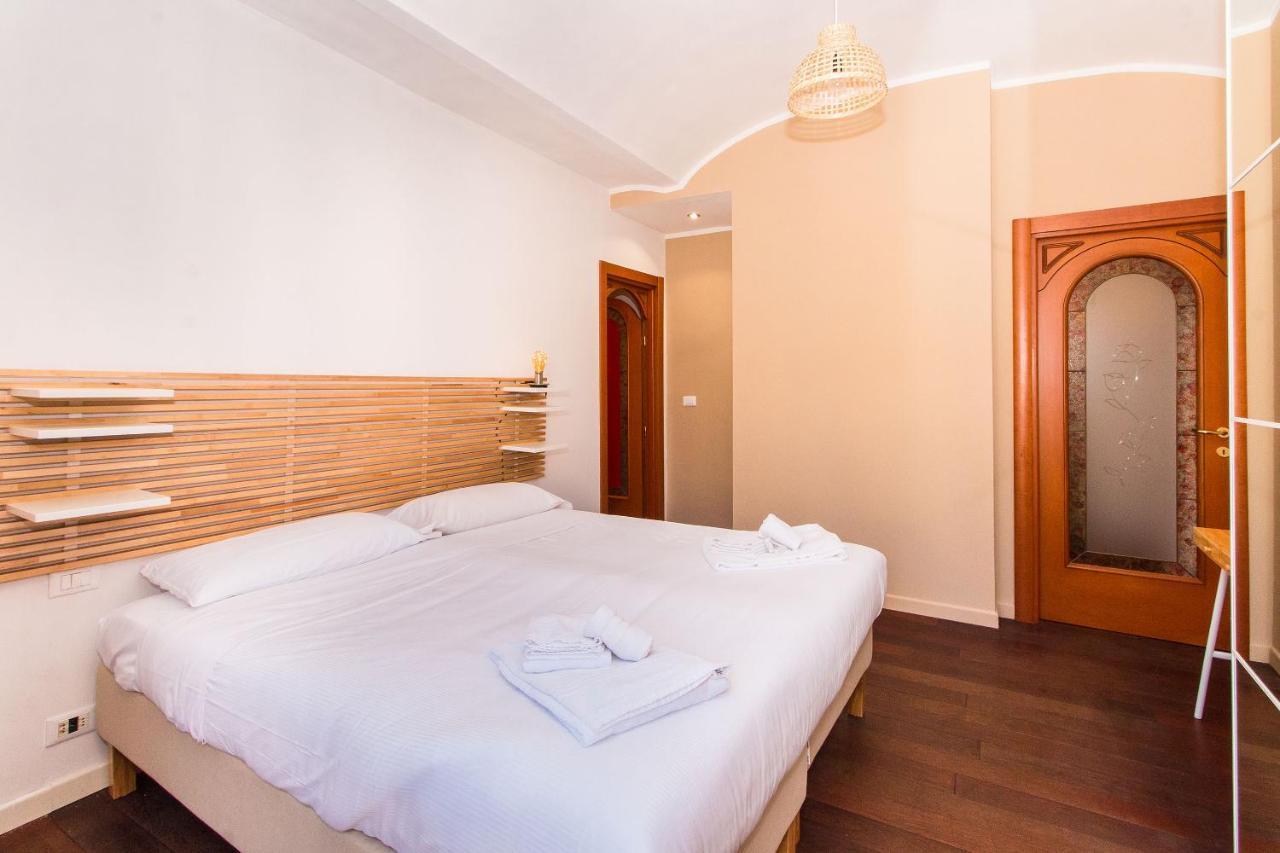 Colorful Statuto Square Design Apart Apartment Turin Exterior photo