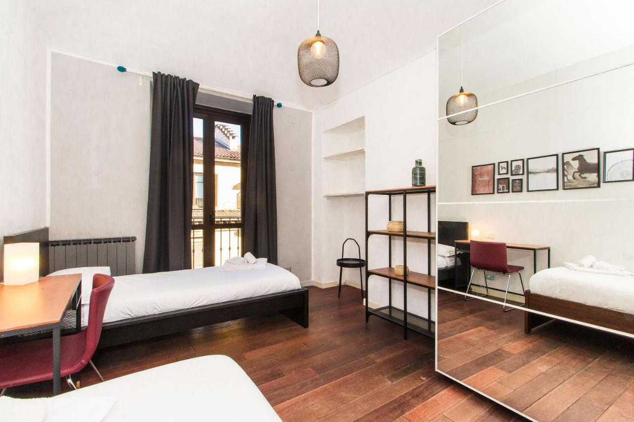 Colorful Statuto Square Design Apart Apartment Turin Exterior photo