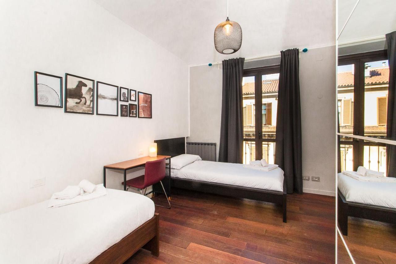 Colorful Statuto Square Design Apart Apartment Turin Exterior photo